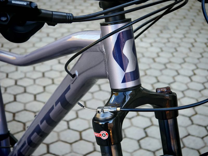 Scott Contessa Active 20