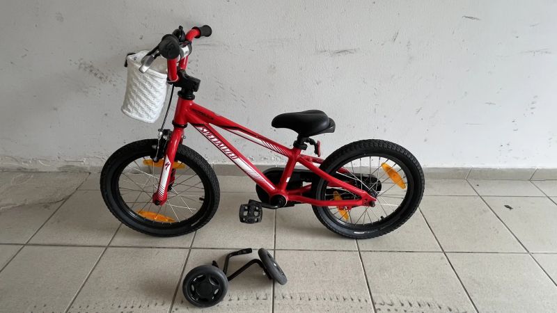 Specialized Hotrock 16