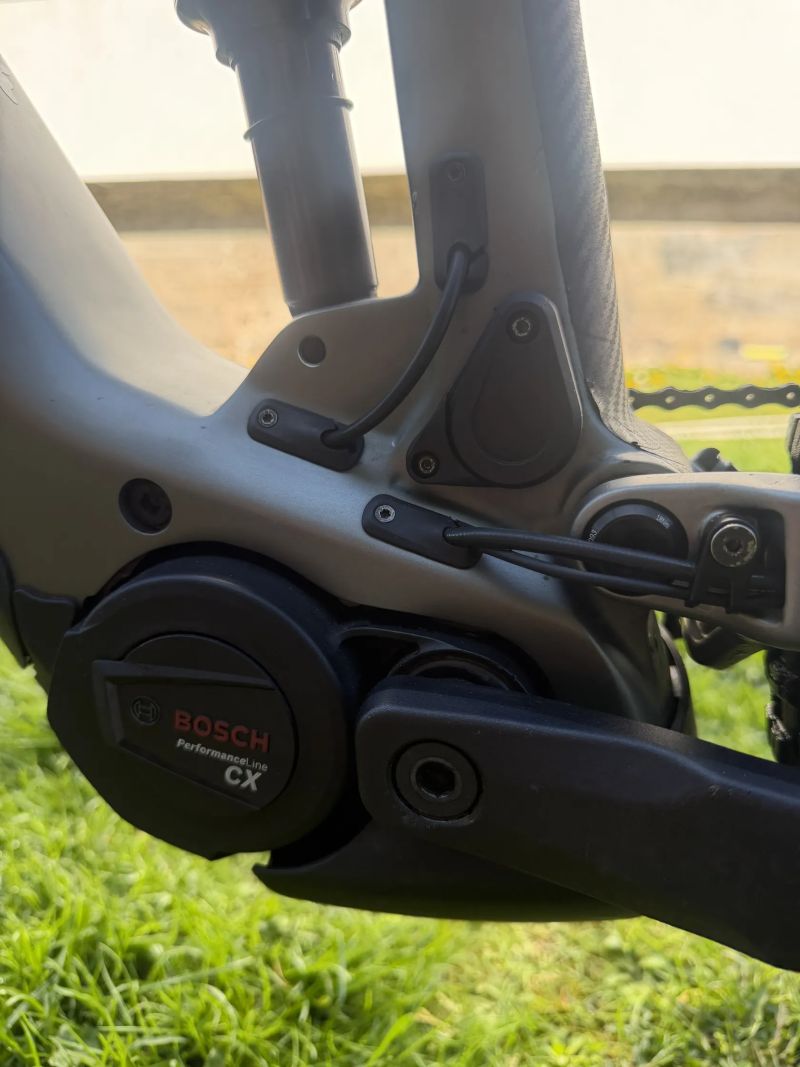 Cube stereo hybrid 140