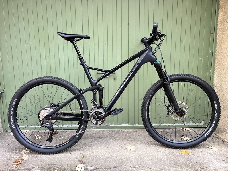 Celoodpružene karbonové kolo Ghost SL AMR, ram L TOP STAV