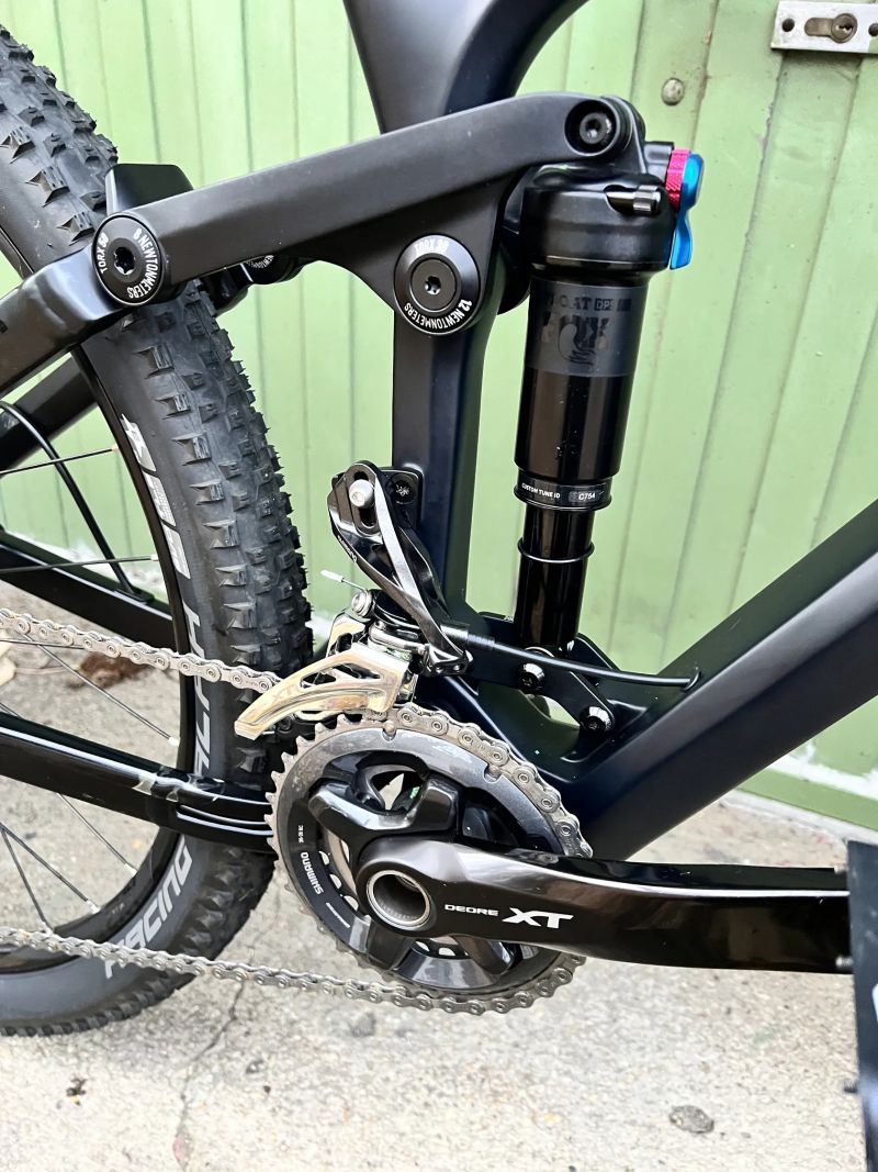 Celoodpružene karbonové kolo Ghost SL AMR, ram L TOP STAV