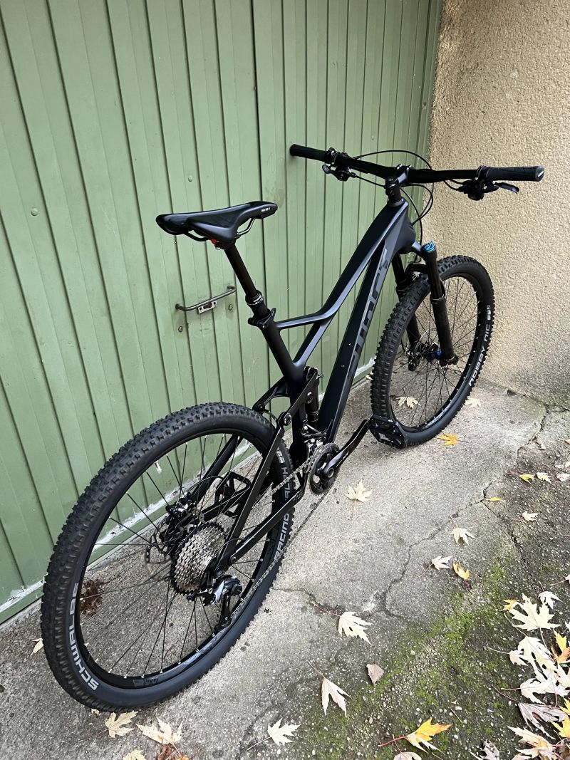 Celoodpružene karbonové kolo Ghost SL AMR, ram L TOP STAV