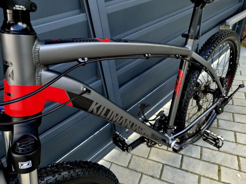 (82)Horské kolo Kilimanjaro 27,5" - Zánovní