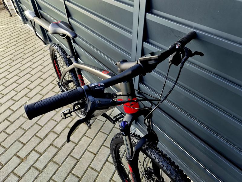 (82)Horské kolo Kilimanjaro 27,5" - Zánovní