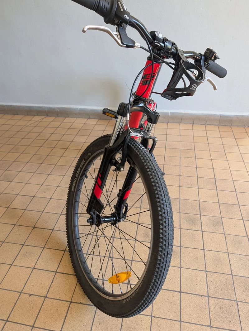 GT Stomper Prime 24"