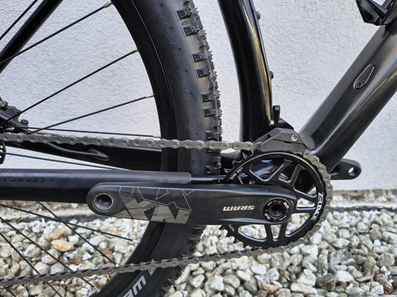 KARBONOVÉ HORSKÉ KOLO CONWAY .,. SUPER STAV