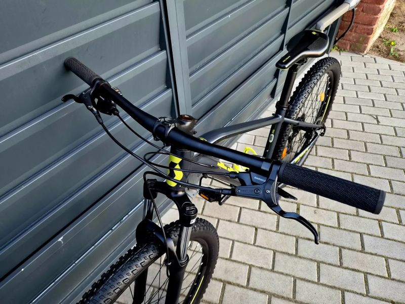 (90) Horské hliníkové kolo Scott 27,5"