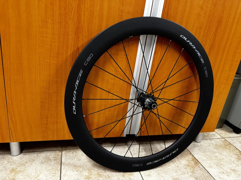 Prodám zadní výplet Shimano Dura Ace C60