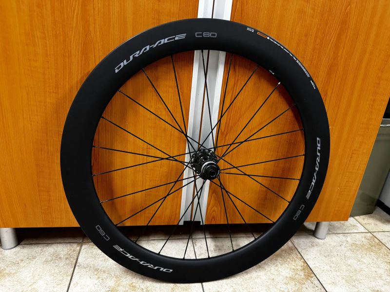 Prodám zadní výplet Shimano Dura Ace C60