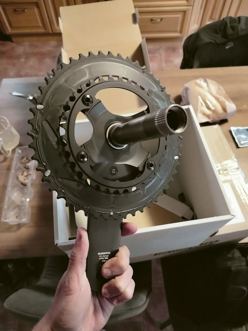 Nové kliky Shimano Ultegra FC-R8100