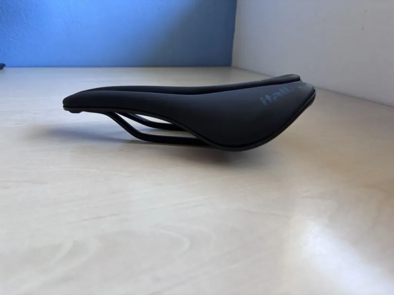 NOVÉ sedlo Selle Italia NOVUS Boost Superflow L3 (145x245 mm)