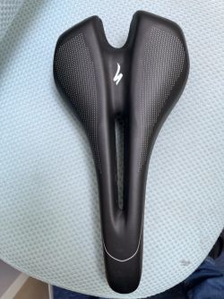 Prodám sedlo Specialized AvatarComp Gel 143 Black