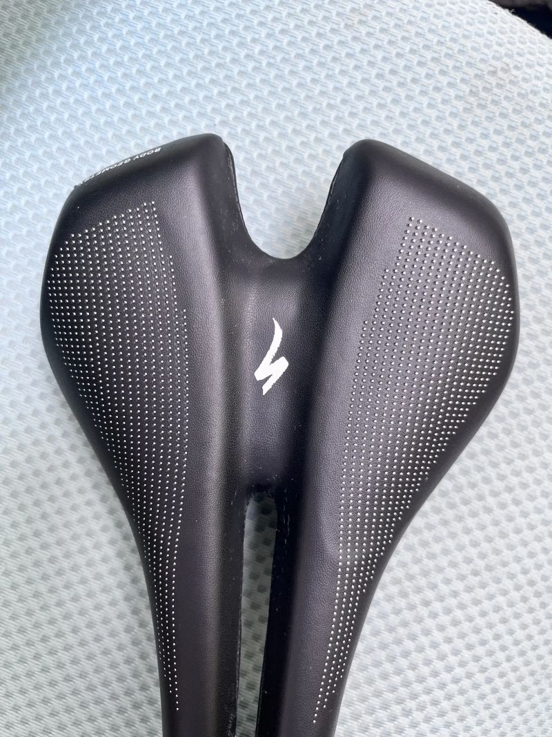 Prodám sedlo Specialized AvatarComp Gel 143 Black