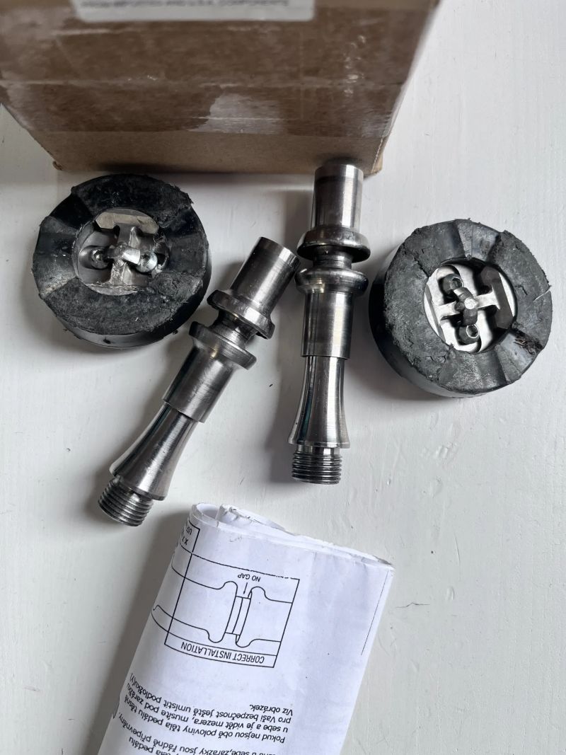 Prodám raritní titanové nášlapné pedály Orb M2 Racer