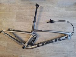 TREK Top Fuel 9.7 gen 2, vel. L