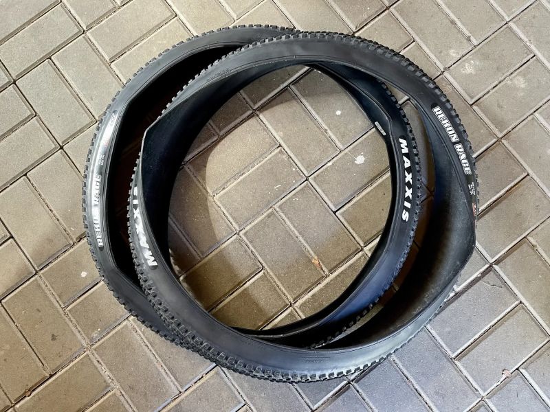 Plášť MAXXIS Recon Race 29x2.35 EXO TR 120TPI 60PSI