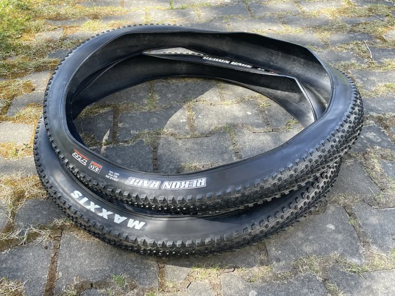 Plášť MAXXIS Recon Race 29x2.35 EXO TR 120TPI 60PSI