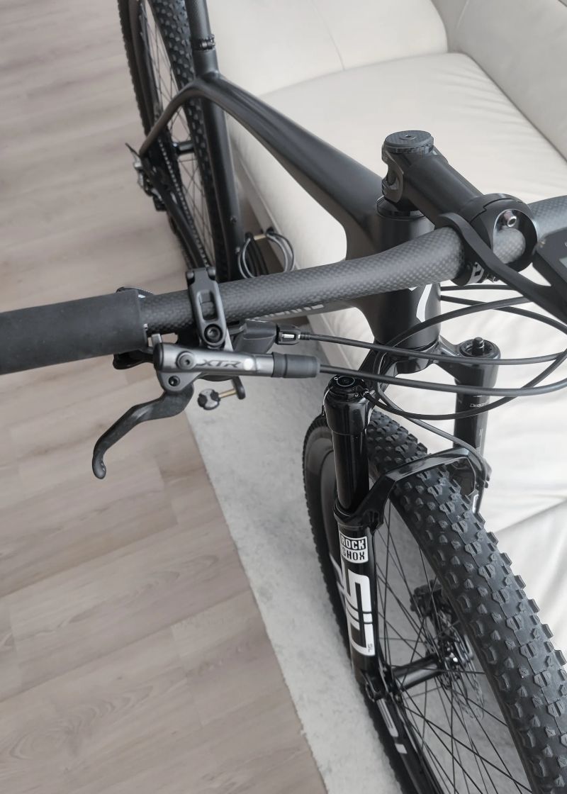 Carbon hardtail / SID /full XTR /XX1/carbon kola/9.2kg
