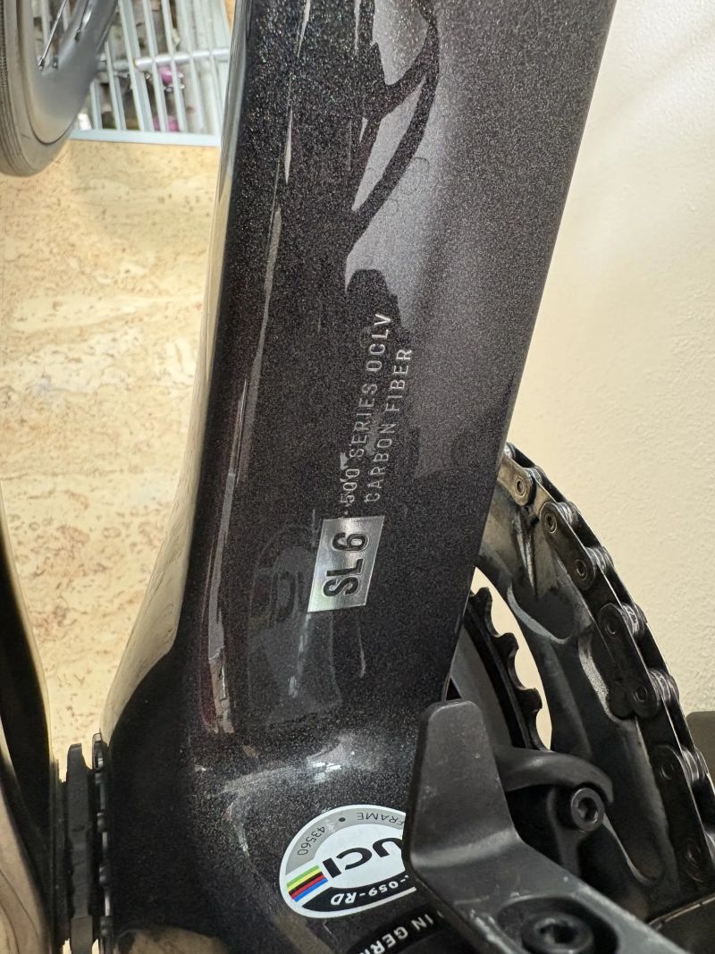 Trek Emonda SL 6 eTap - karbon, elektrické řazení SRAM Rival AXS 2x12