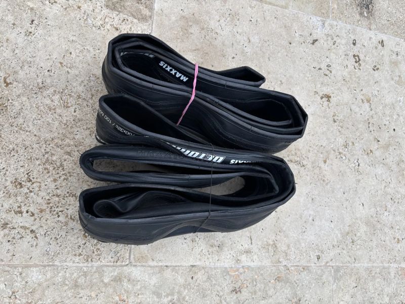 Predam nove Maxxis Detonator 700x32