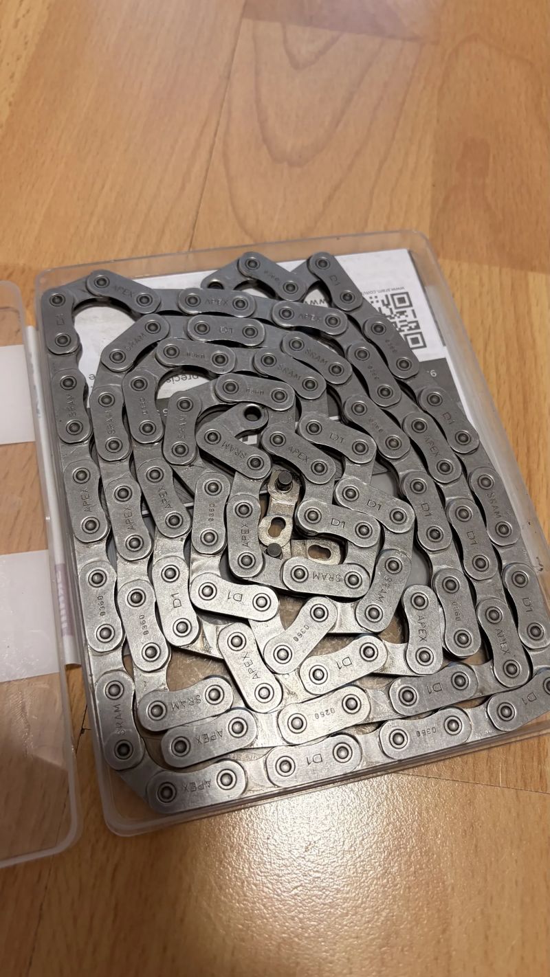 Řetěz Sram Apex D1, 12s, 114 článků, Flattop, PowerLock