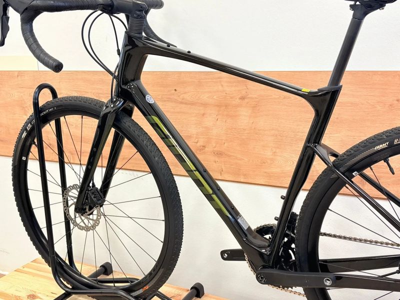 Giant Revolt advanced 2 < 50 km