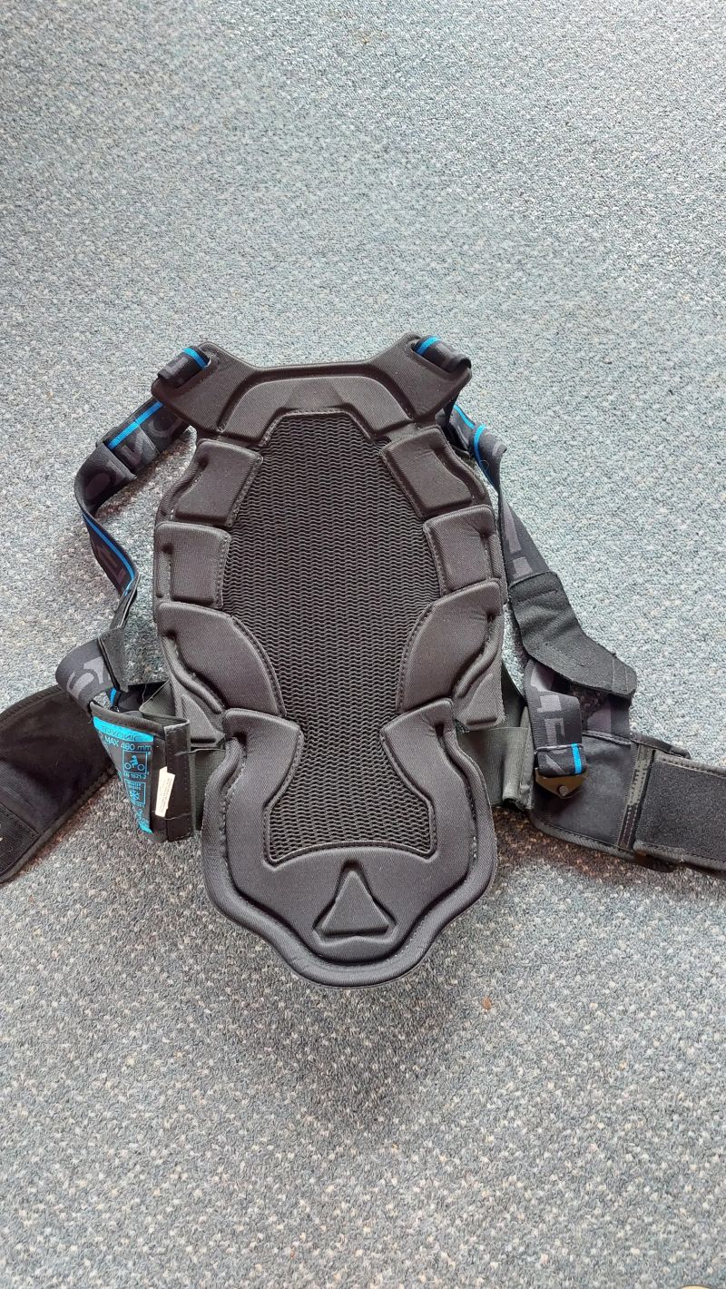 Páteřák Tryonic Feel 3.7 REV'IT vel.L