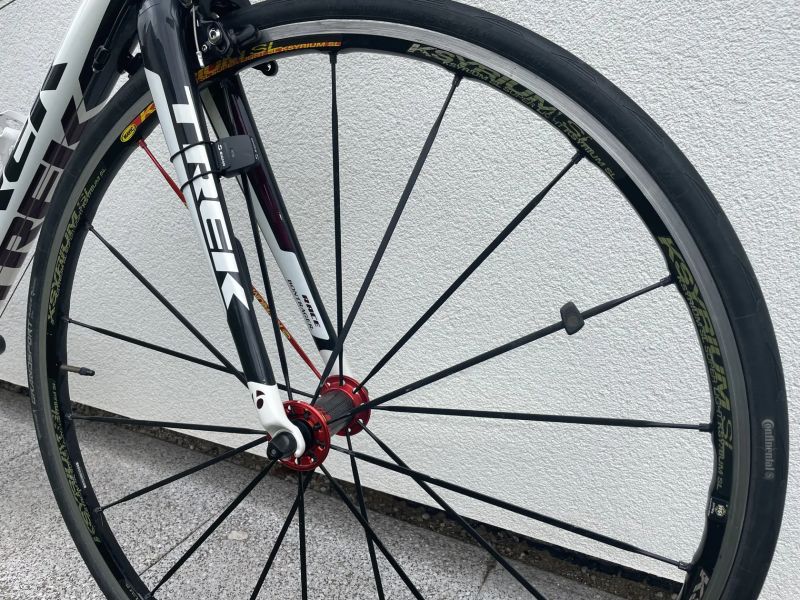 Madone 3.1 – karbon, Mavic Ksyrium SL - vel. 47
