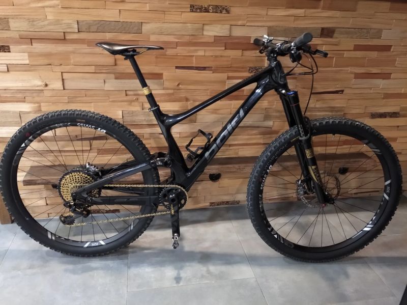 Scott (Bold Linkin Trail LT 29 Gold Edittion)