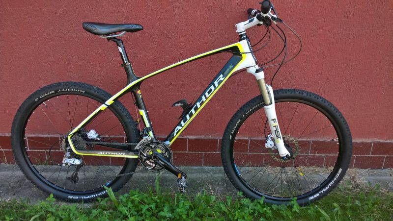 KARBONOVÝ AUTHOR 26 rám L