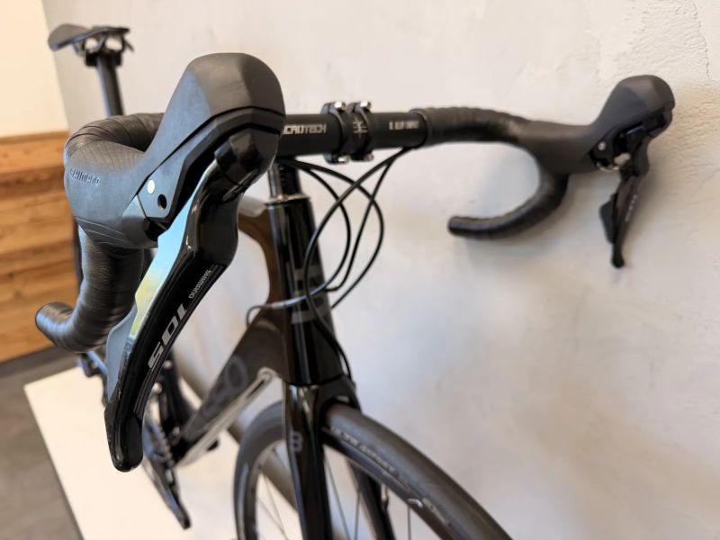 Silniční kolo Basso Venta disc