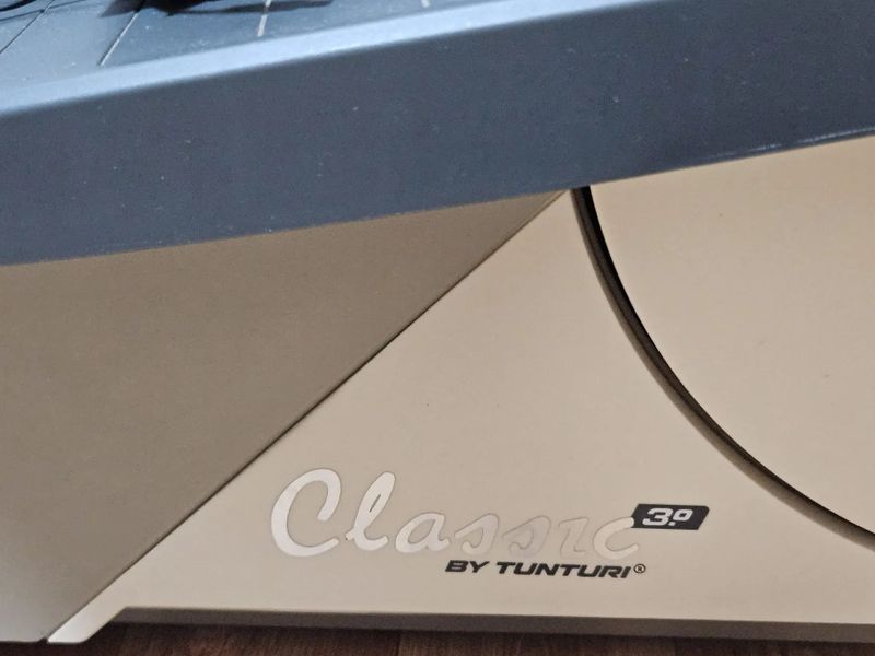 Eliptický trenažér TUNTURI Cross R 3.0 - funkční