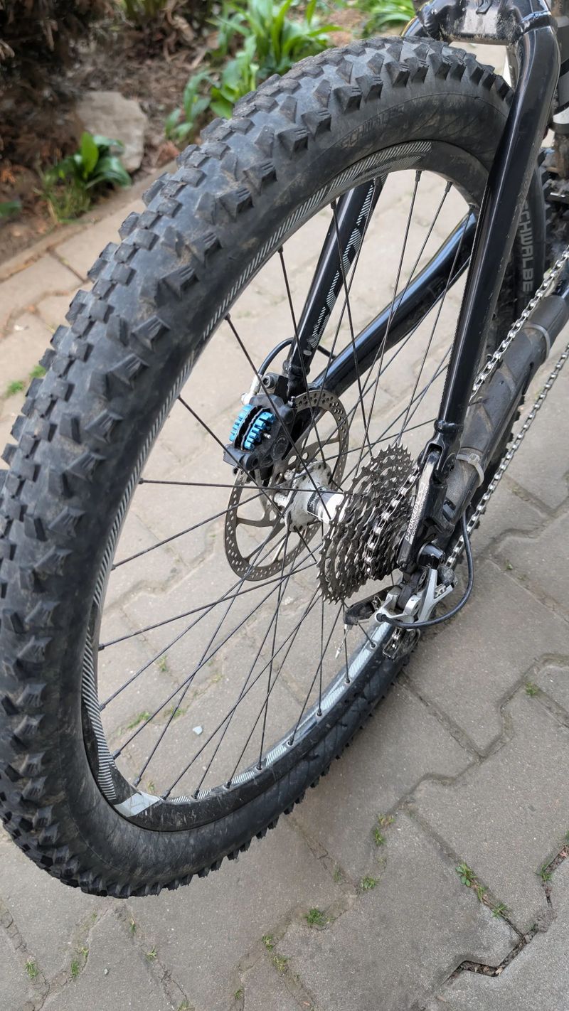 Scott Carbon celo-odpružené