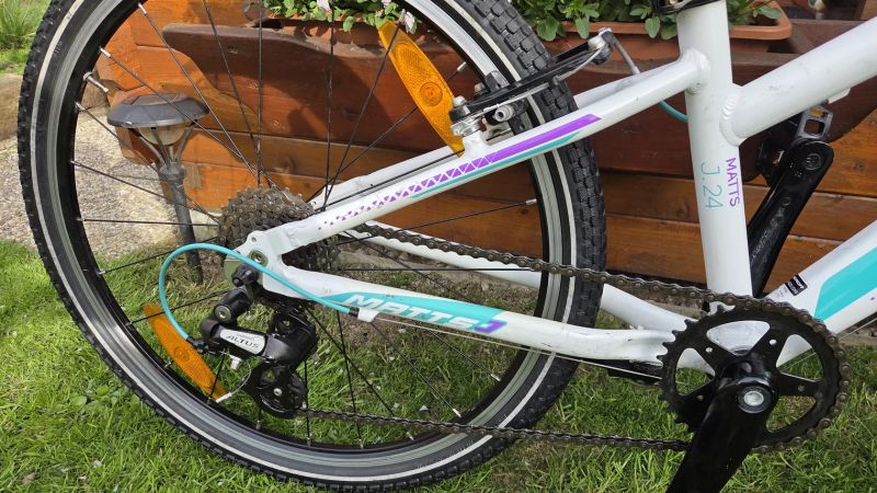 Dětské dívčí kolo 24" Merida Matts 7-12let postava 120-150cm minimálně použité.