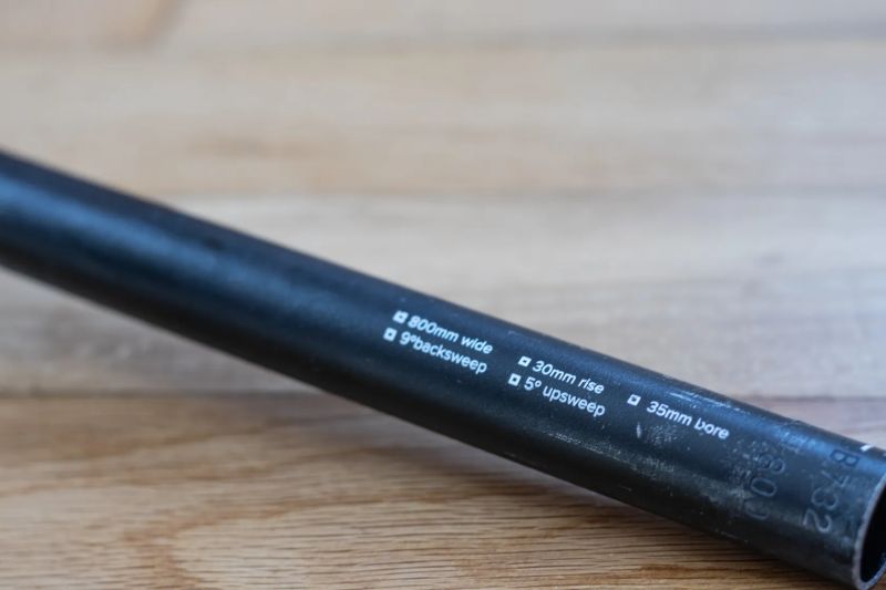 Řidítka Burgtec Ride Wide Enduro - 780 mm, ⌀35 mm tloušťka, 30 mm rise