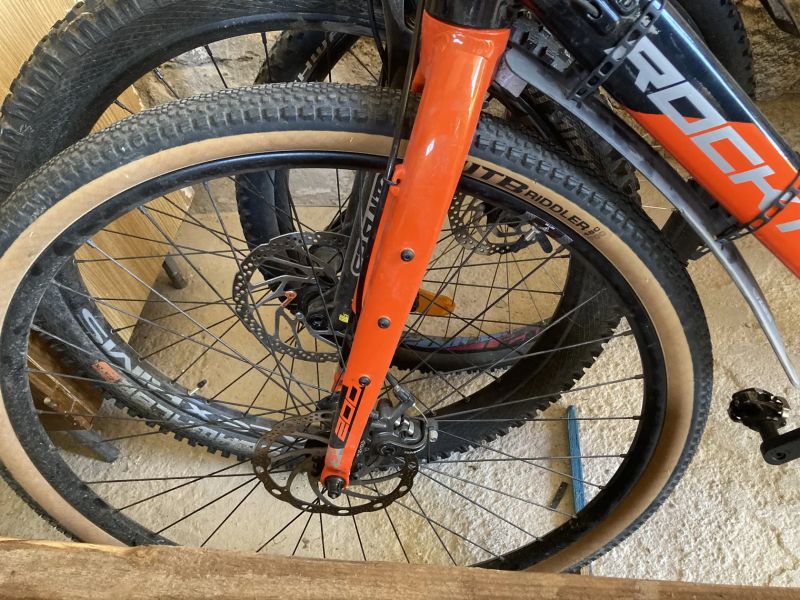 Rock Machine Gravelride 200