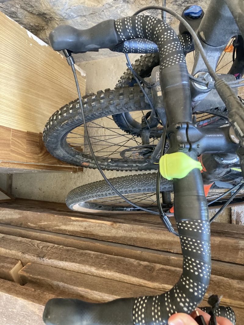 Rock Machine Gravelride 200