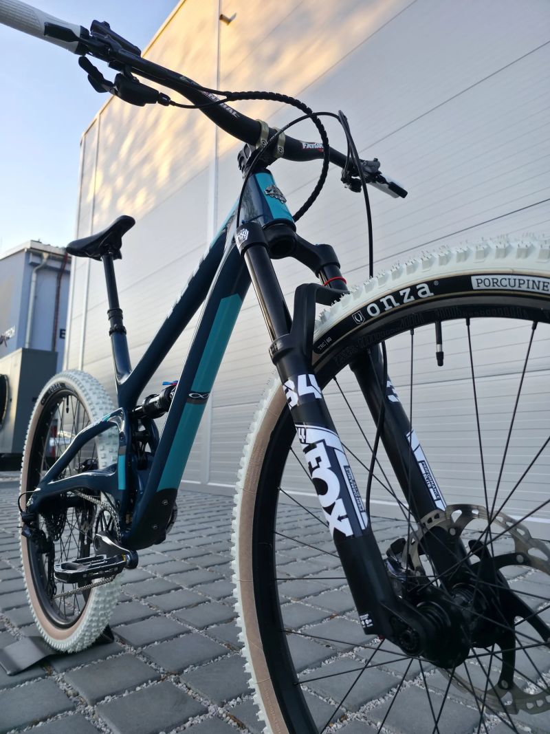 Horské kolo Yeti SB5+ Carbon 29″ velikost L