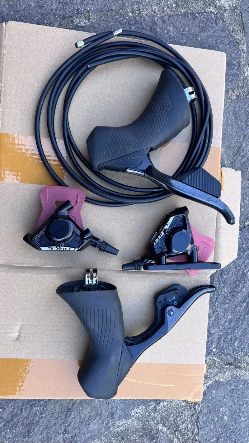 Sram Force AXS D2 brzdy+řazení