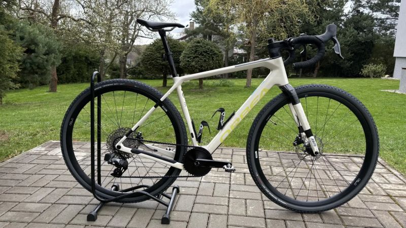 Gravel bike Orbea TERRA M31eTEAM velikost M
