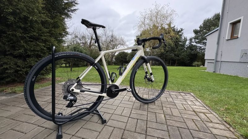 Gravel bike Orbea TERRA M31eTEAM velikost M