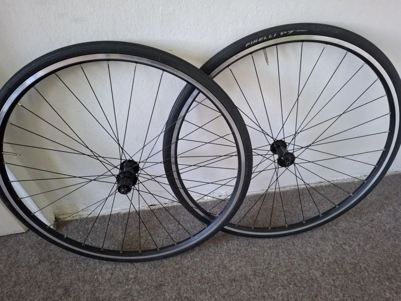 Nova kola Oxygen RM-R17 + Pirelli P7