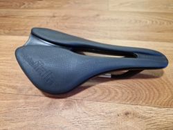  Prodám nové sedlo Selle Italia MODEL X.
