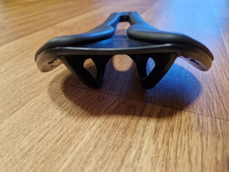  Prodám nové sedlo Selle Italia MODEL X.