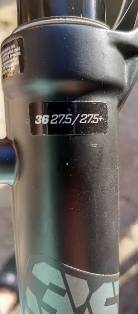 Fox Float 36 zdvih 160mm.27.5"+. váha 1890g