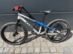 Cube Reaction 200 PRO