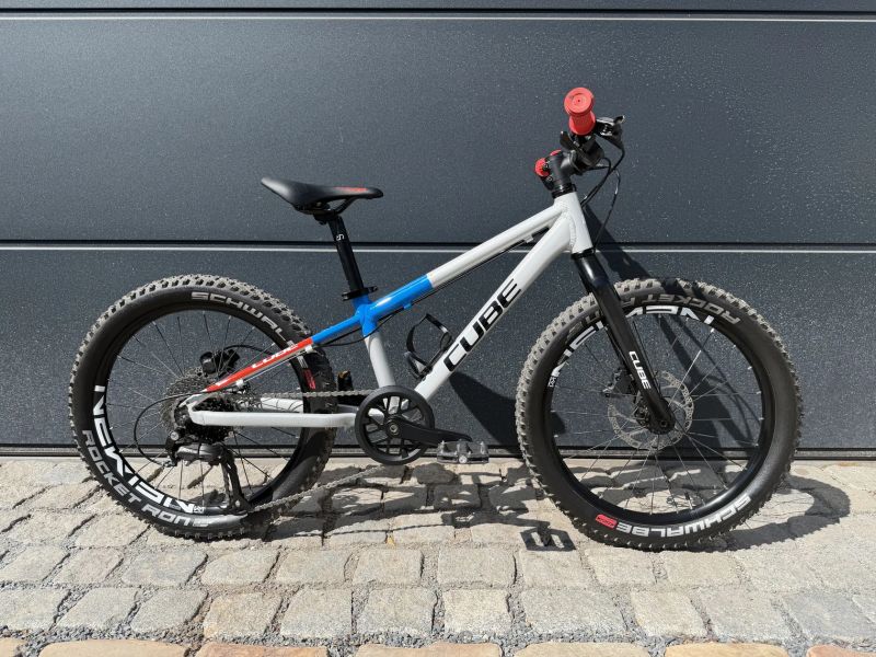 Cube Reaction 200 PRO