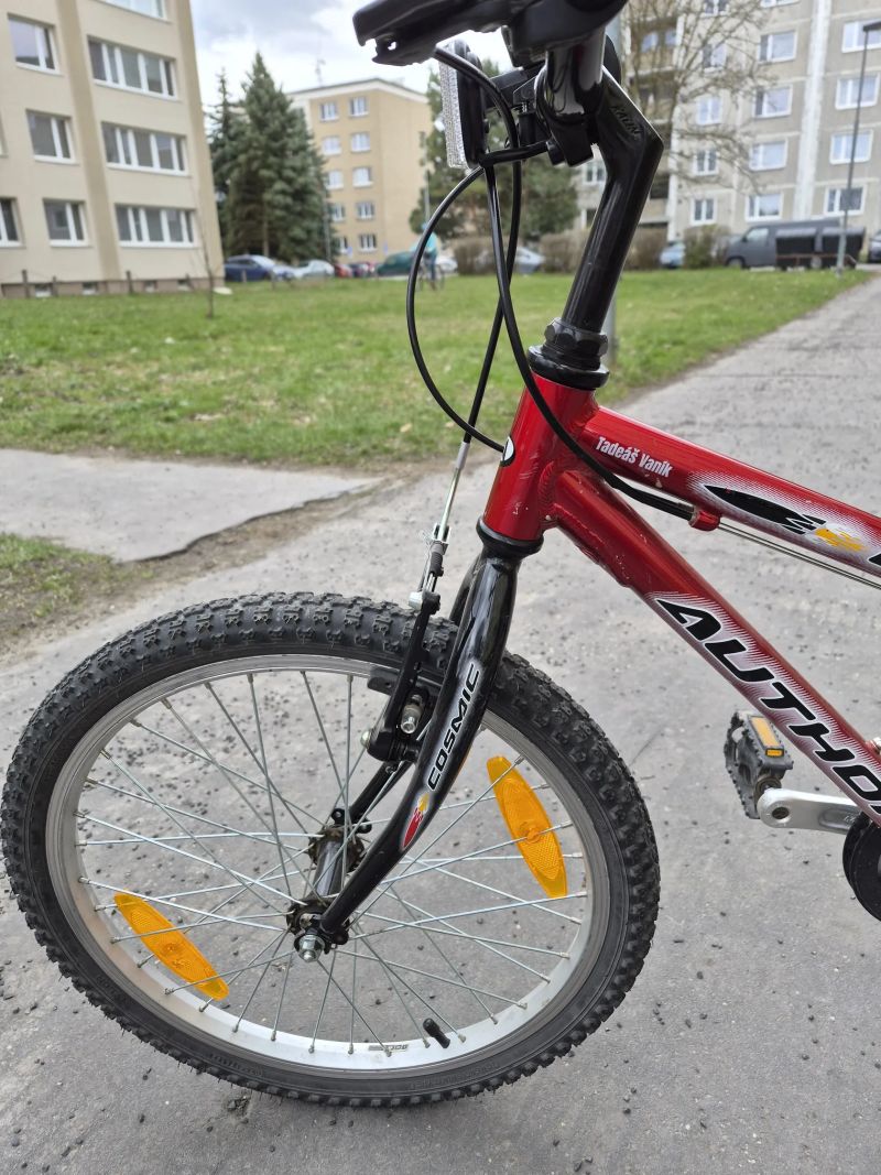 Dětské/juniorské kolo Author Cosmic – cervené