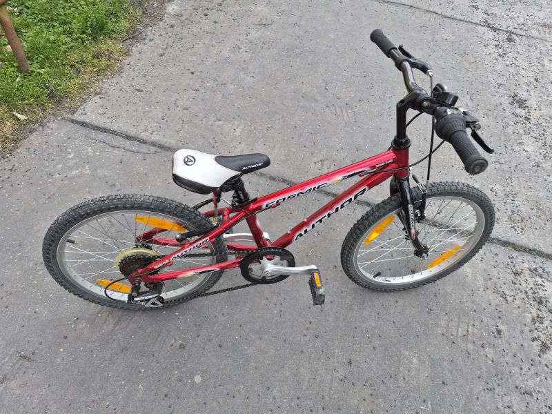 Dětské/juniorské kolo Author Cosmic – cervené