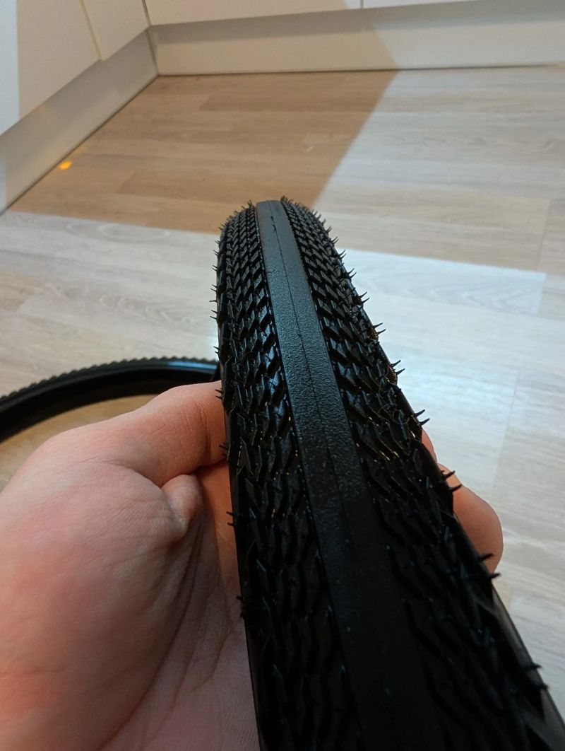 Pláště Specialized Pathfinder Pro 2Bliss Ready 38mm